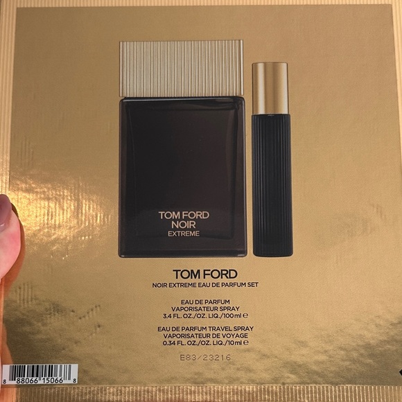 Tom Ford Noir Extreme Eau De Parfum Set - Picture 3 of 3